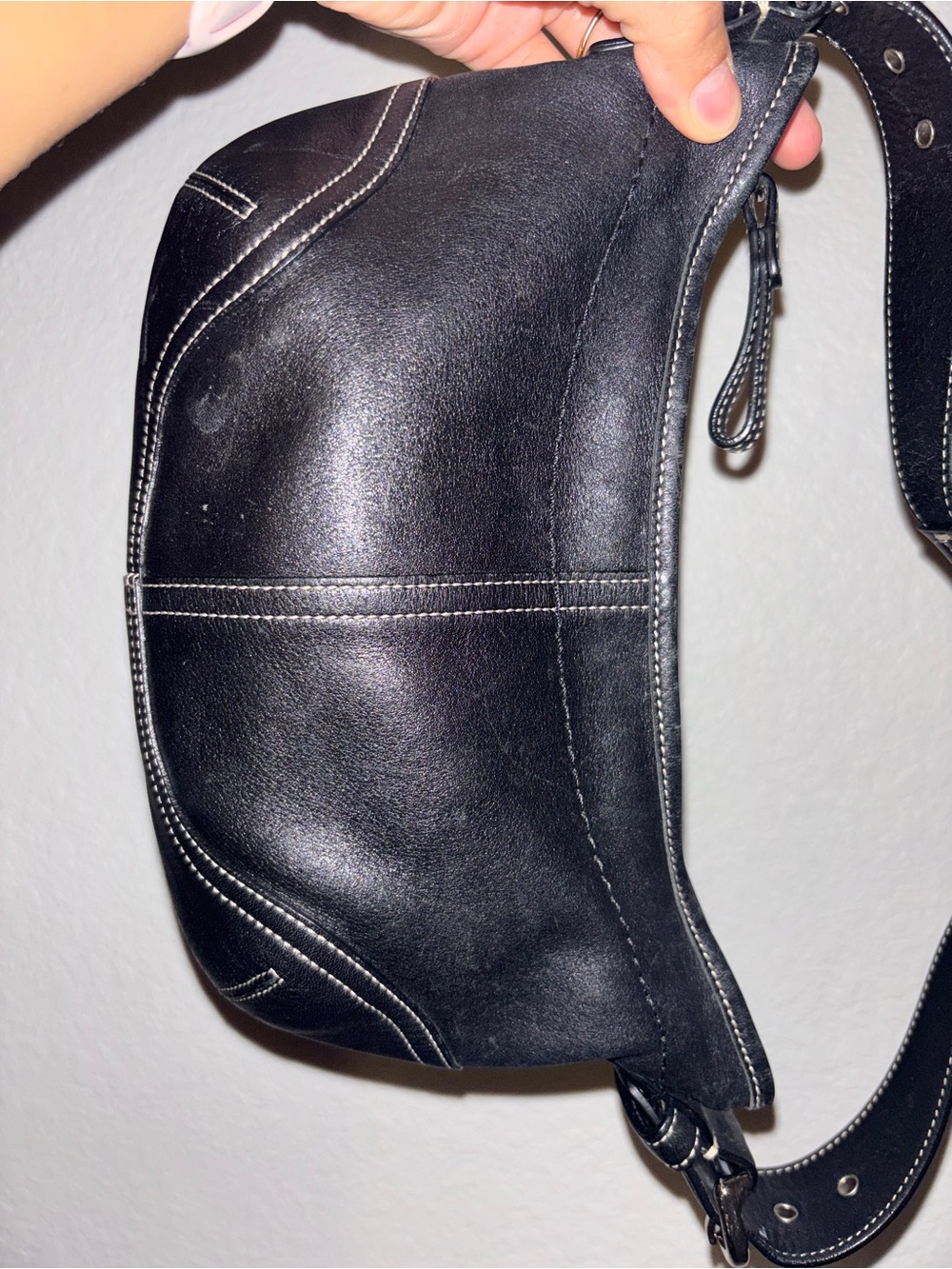 VTG Coach Black Leather Mini Shoulder Bag with White Stitching - Picture 8 of 9